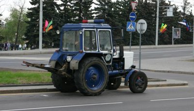милицейский трактор